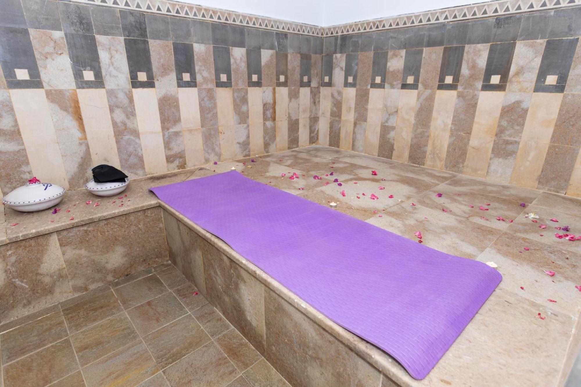 Le Petit Palais Djerba & Spa 훔트 수크 외부 사진