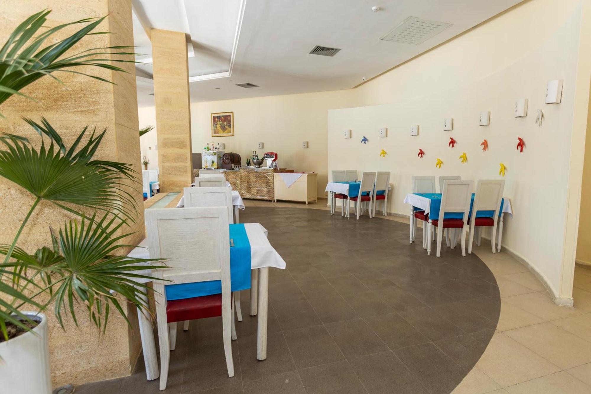 Le Petit Palais Djerba & Spa 훔트 수크 외부 사진