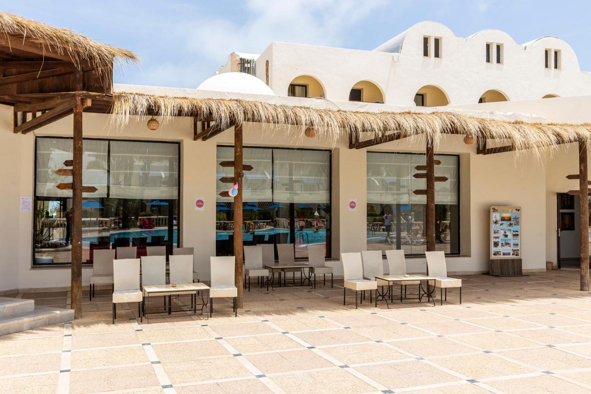 Le Petit Palais Djerba & Spa 훔트 수크 외부 사진