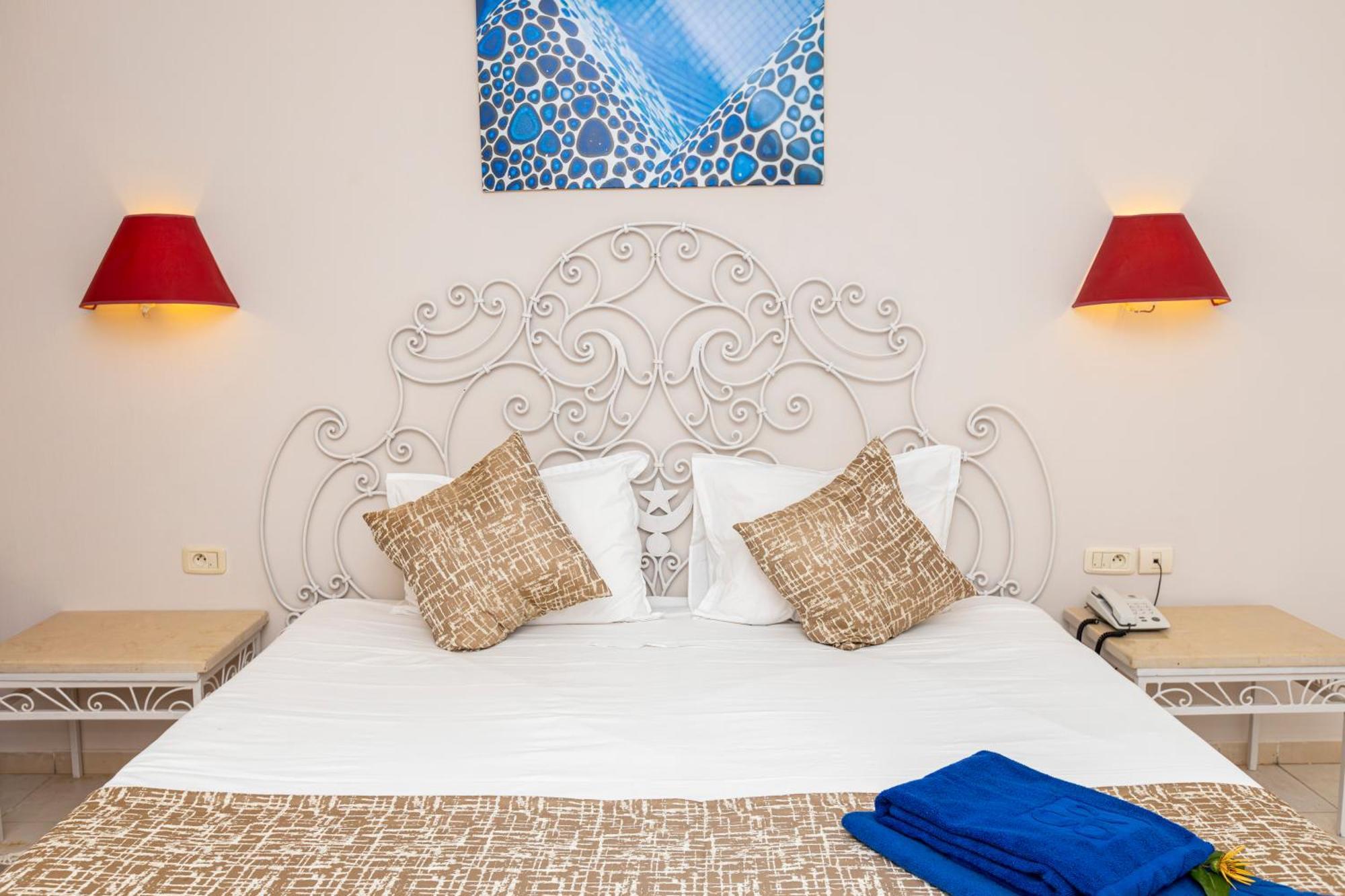 Le Petit Palais Djerba & Spa 훔트 수크 외부 사진
