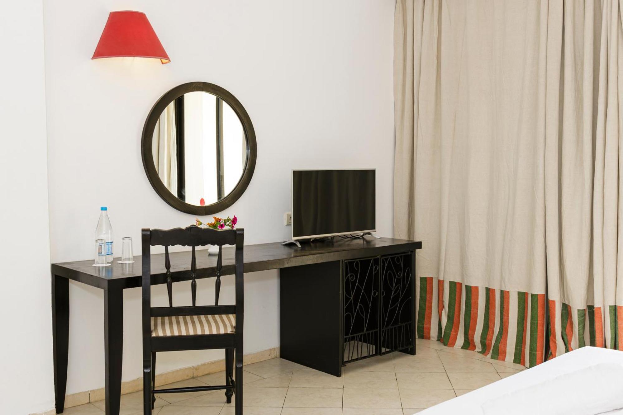 Le Petit Palais Djerba & Spa 훔트 수크 외부 사진